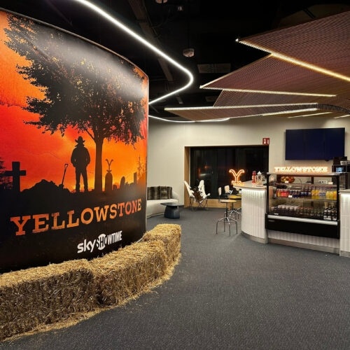 activación de la serie YELLOWSTONE que se instaló en el edificio Telefónica de la Gran Vía de Madrid.